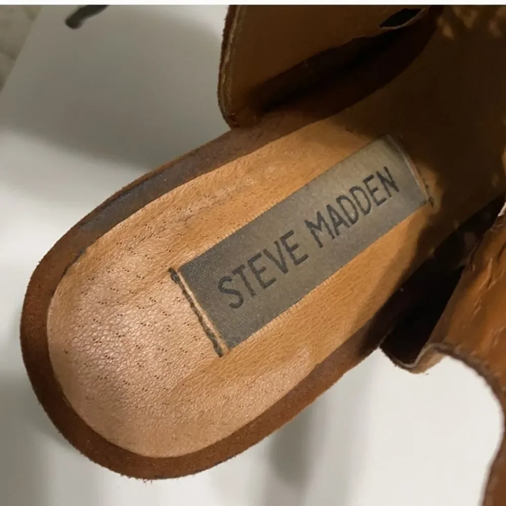 Steve Madden Karridi Brown Cutout Suede Bootie Open Toe Size 6.5